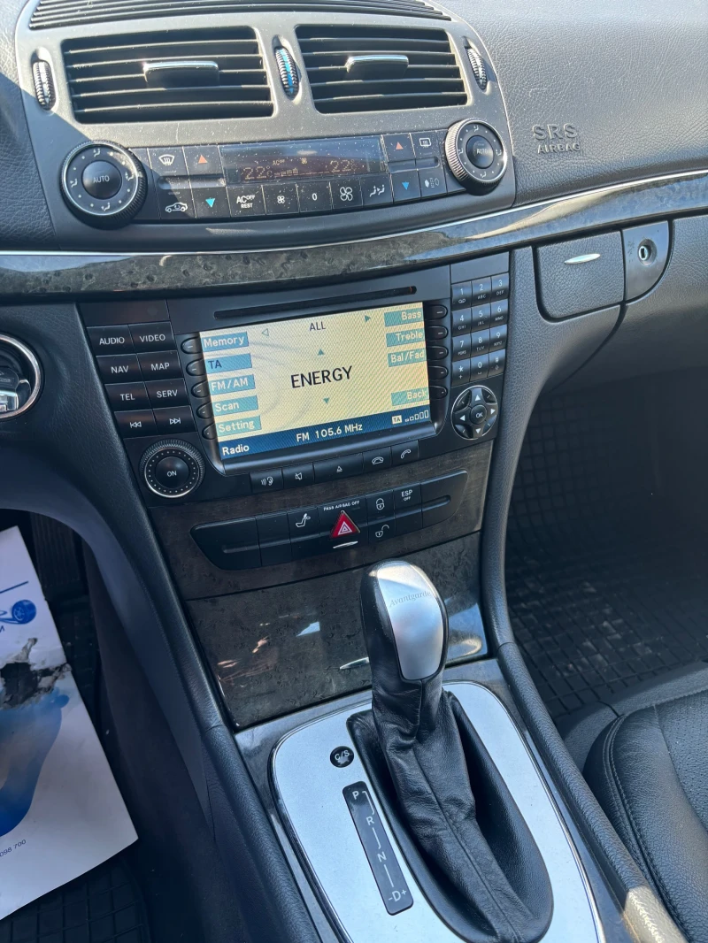 Mercedes-Benz E 320 Е320, снимка 8 - Автомобили и джипове - 49622870