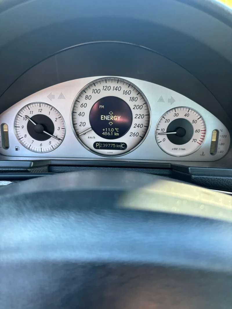 Mercedes-Benz E 320 Е320, снимка 7 - Автомобили и джипове - 49622870