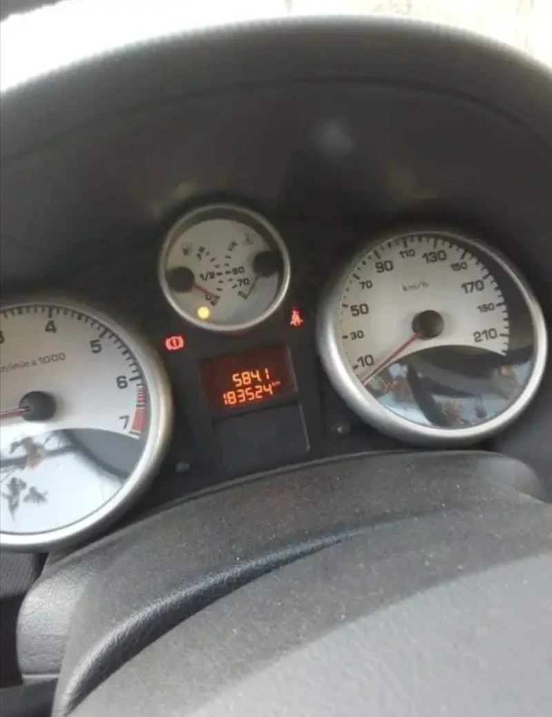 Peugeot 207, снимка 8 - Автомобили и джипове - 52429488