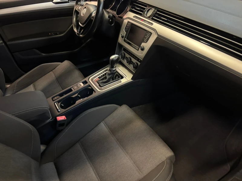 VW Passat Passat B8* 2.0TDI* 150 ps* , снимка 7 - Автомобили и джипове - 52341948