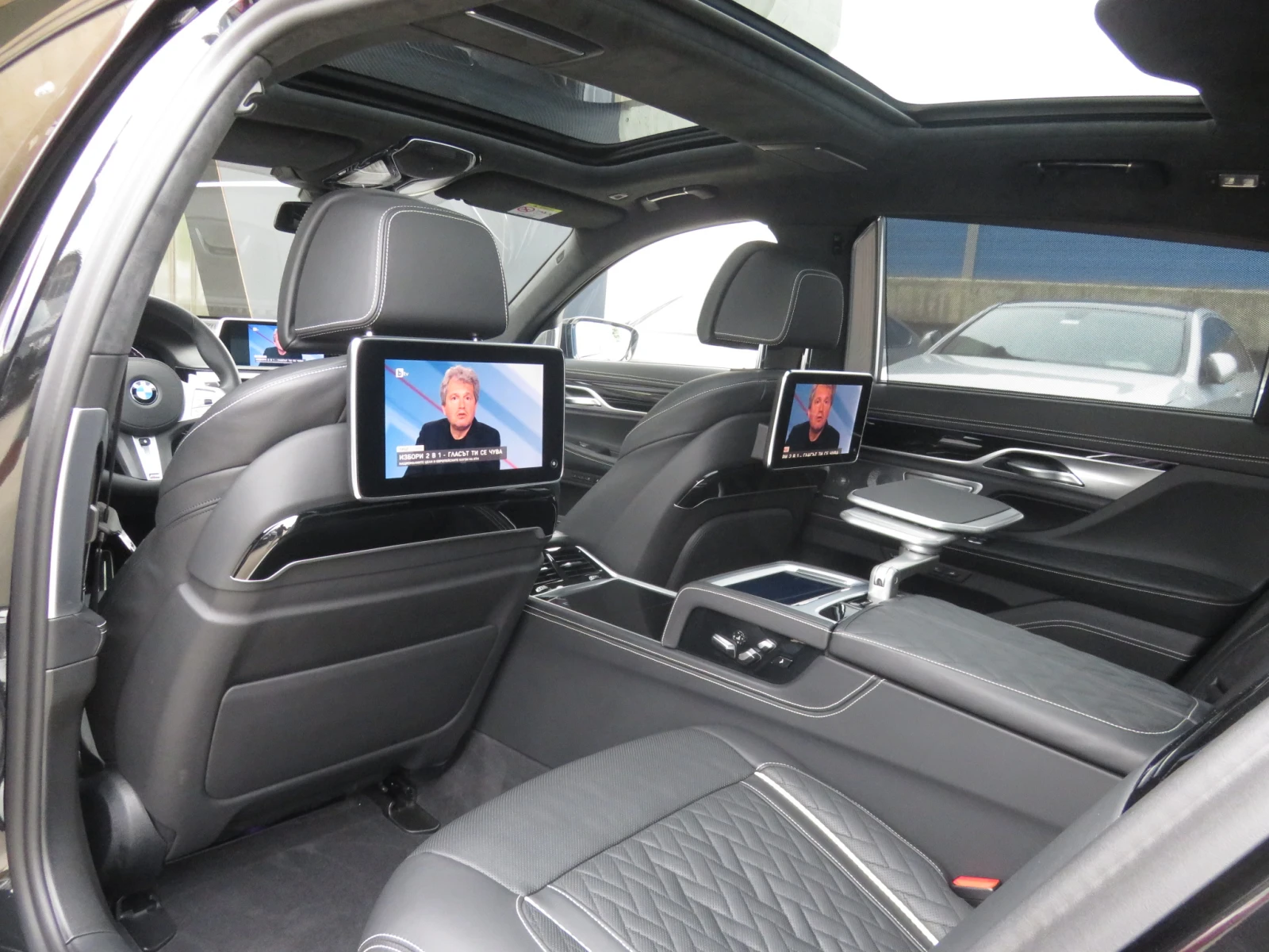 BMW 750 i Long xDrive M-Paket Individual - изображение 9