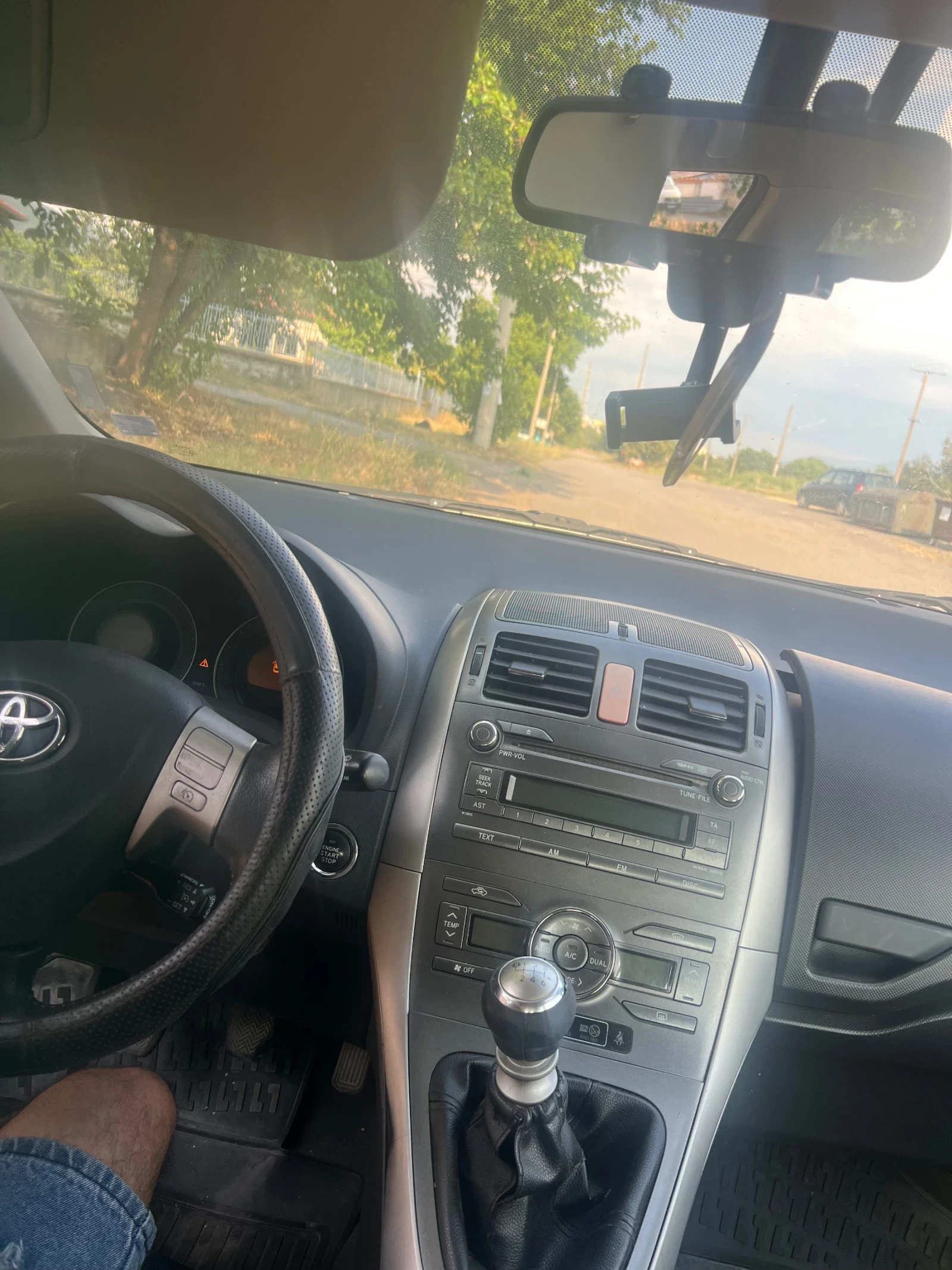 Toyota Auris  - изображение 4