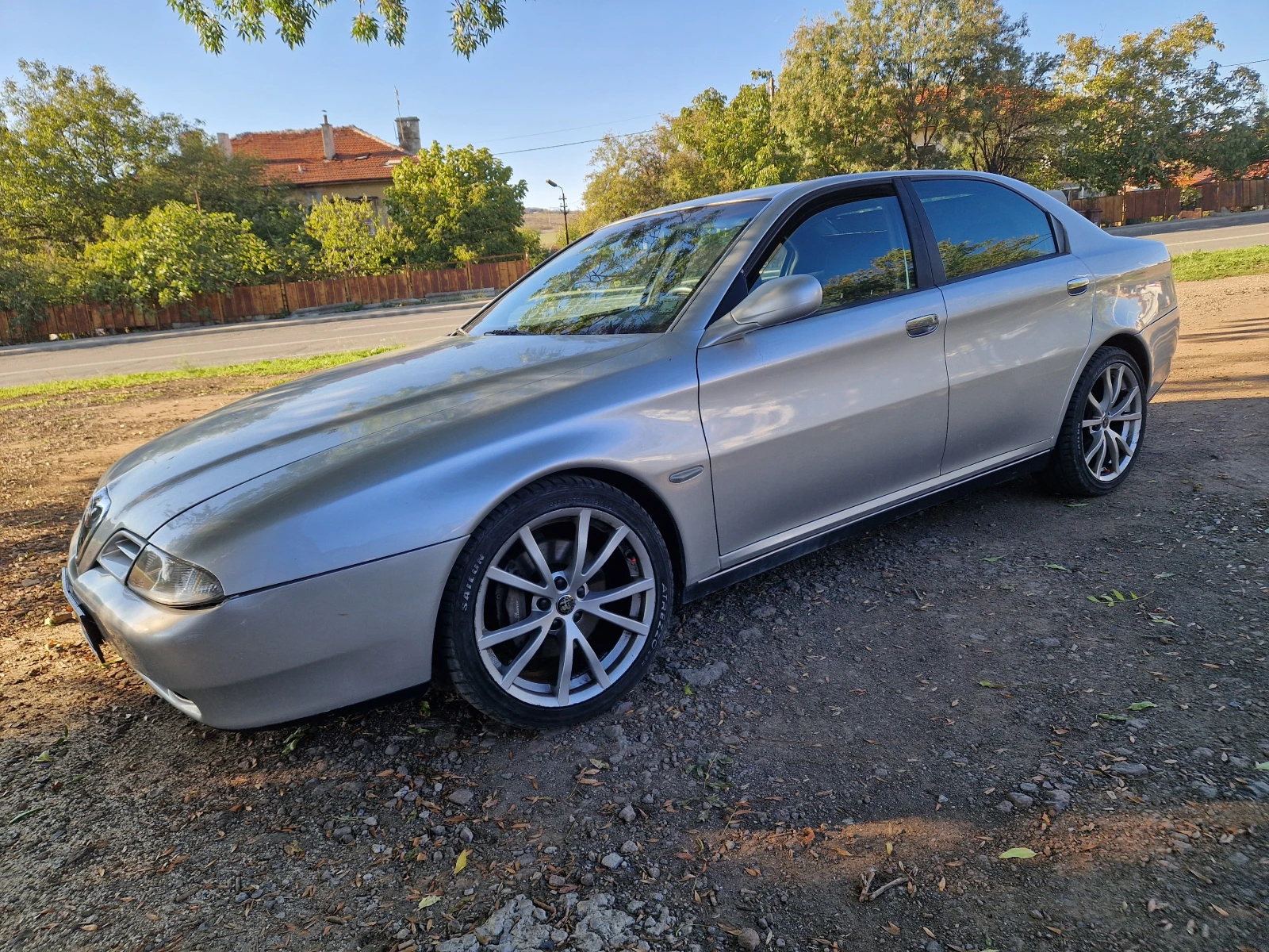 Alfa Romeo 166 2.0 Турбо - изображение 3