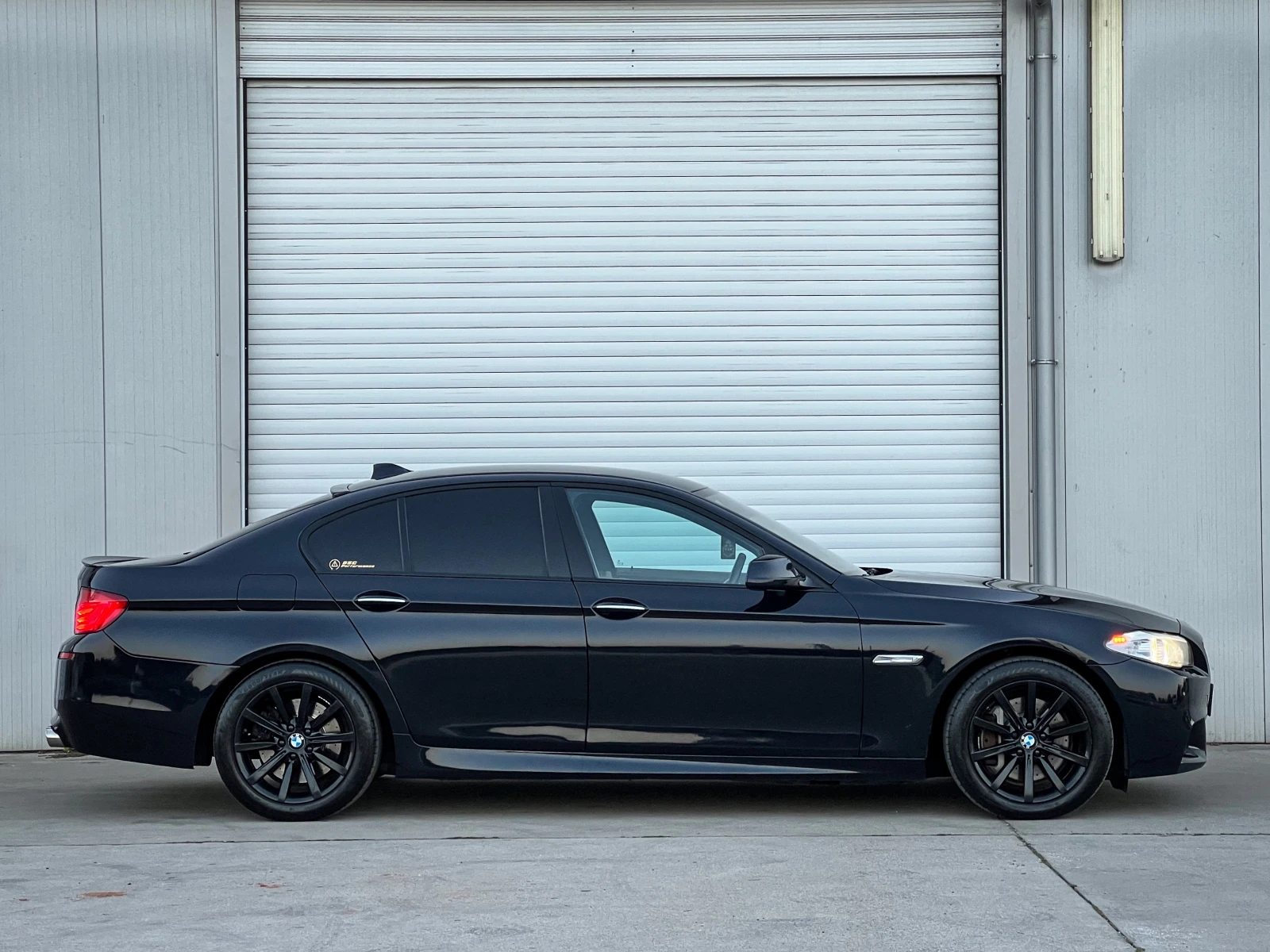 BMW 530 M-Pack 258 xDrive - изображение 6