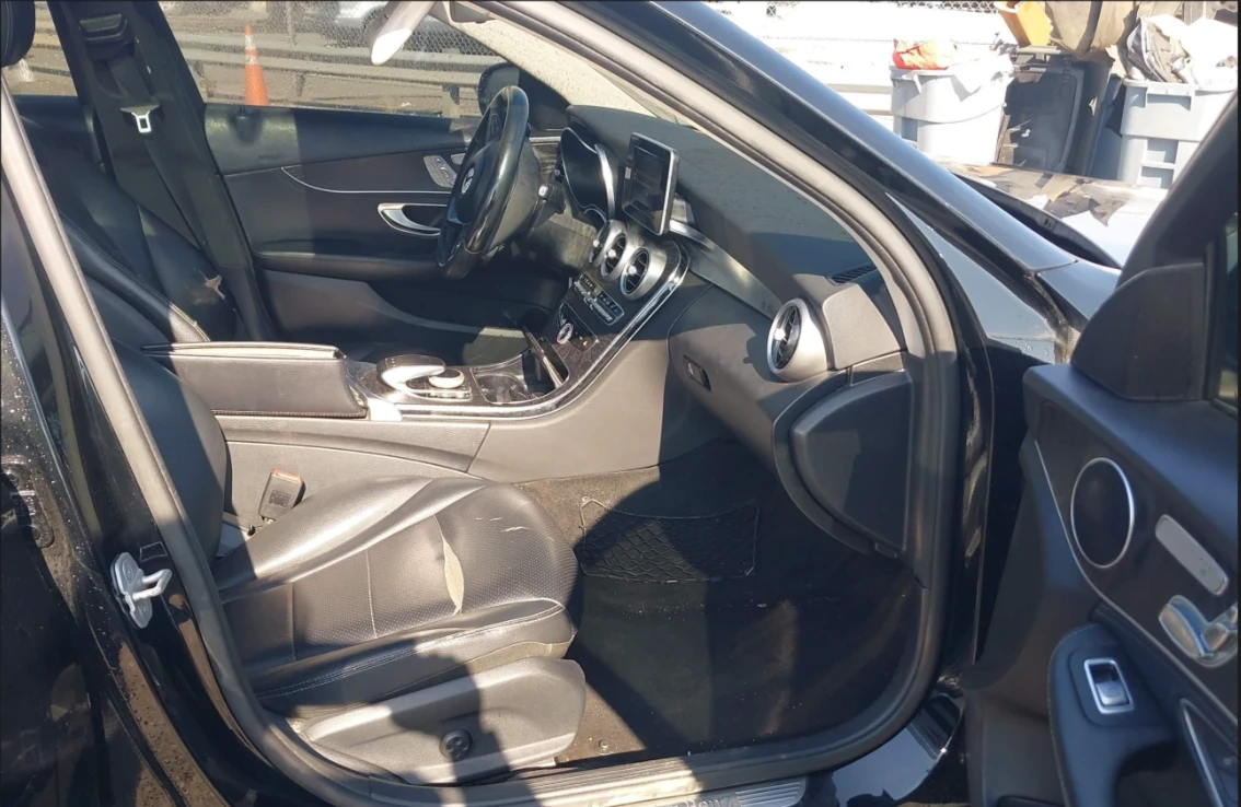 Mercedes-Benz C 300 4Matic - изображение 5