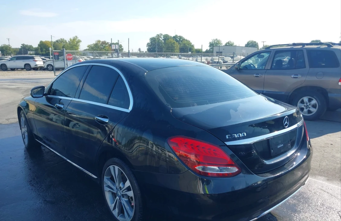 Mercedes-Benz C 300 4Matic - изображение 3