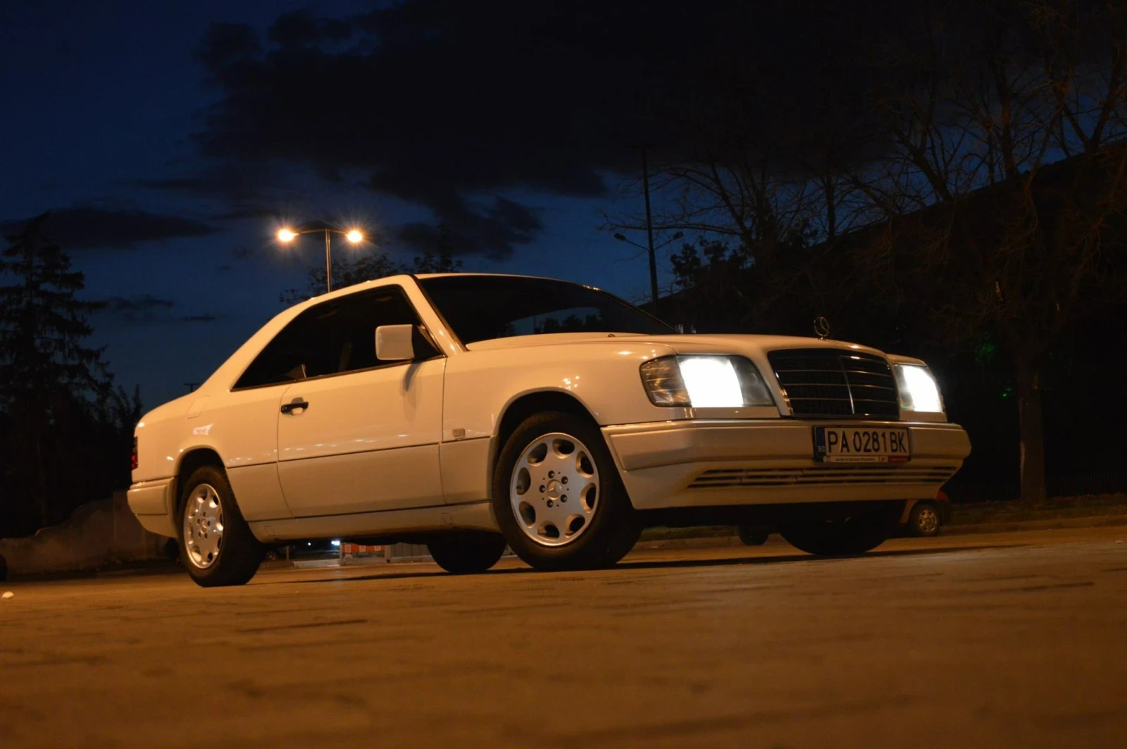 Mercedes-Benz E 200  - изображение 3