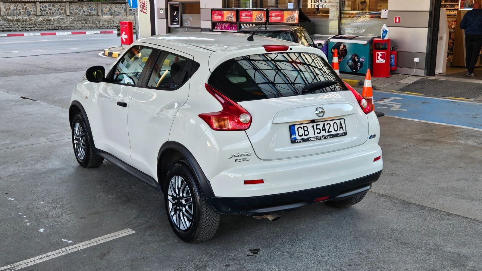 Nissan Juke 1.5 Dci NAVIG/KLIMATIK, снимка 5 - Автомобили и джипове - 53868186