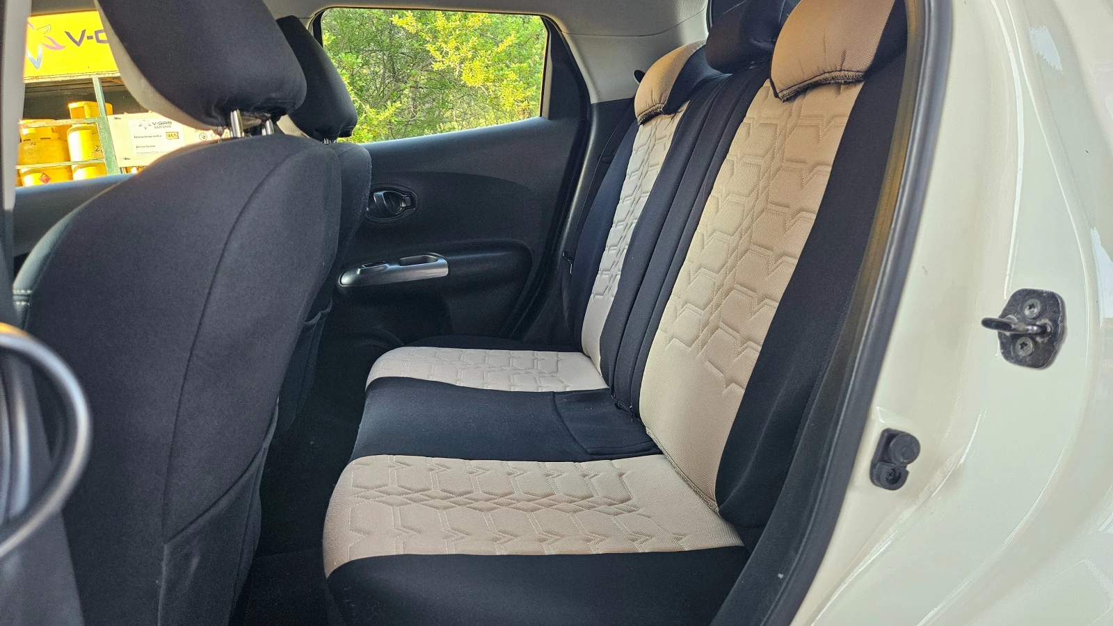 Nissan Juke 1.5 Dci NAVIG/KLIMATIK, снимка 14 - Автомобили и джипове - 53868186