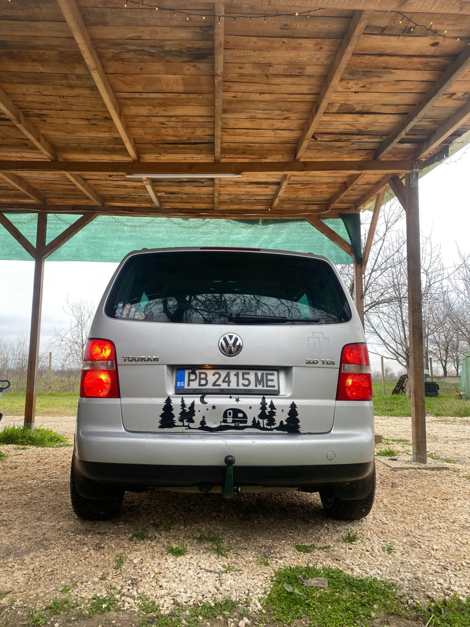 VW Touran 2.0 TDI Cross 7 места, снимка 6 - Автомобили и джипове - 53965202