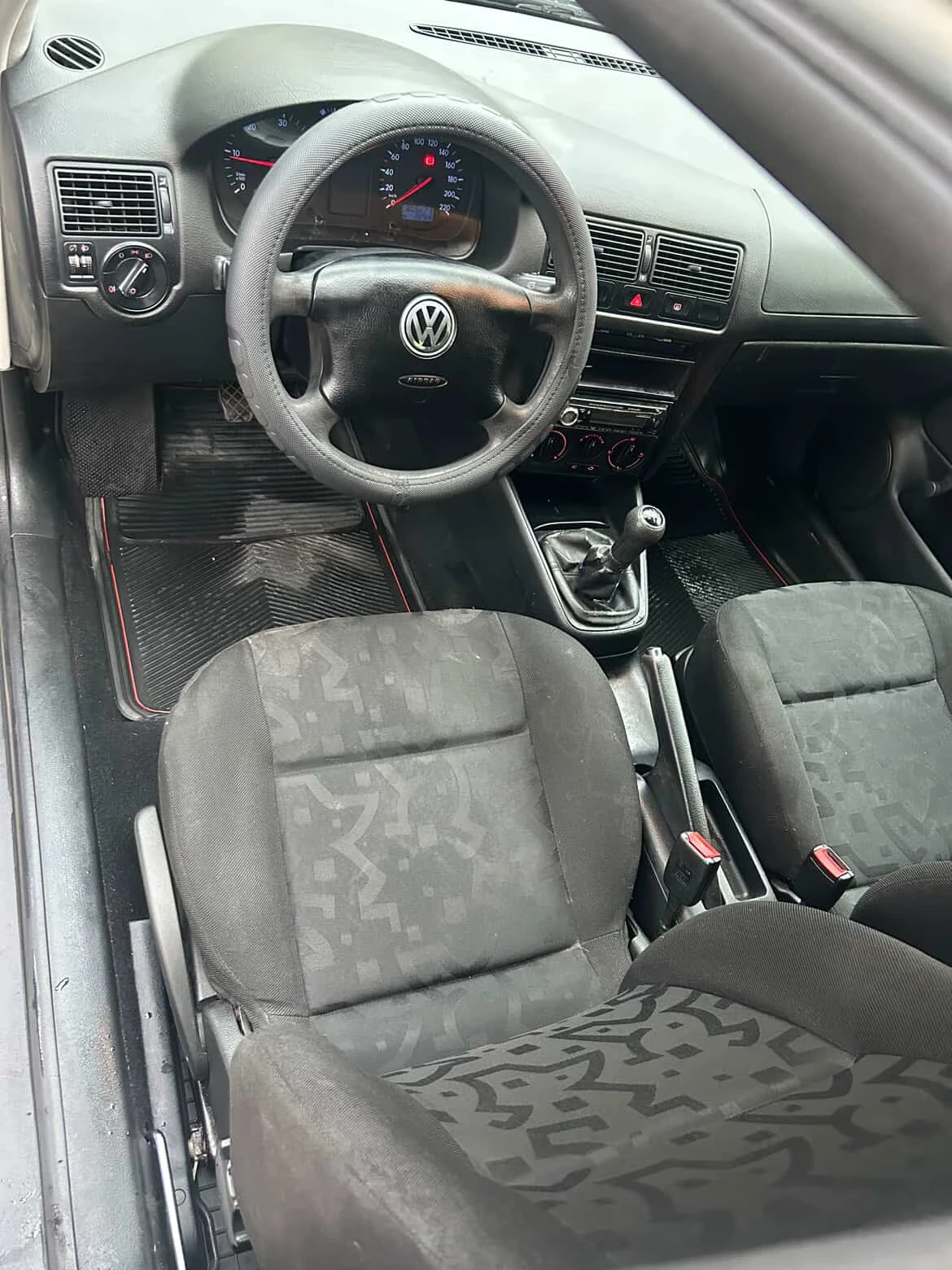 VW Golf 1.9TDI 90 ALH, снимка 11 - Автомобили и джипове - 54055308