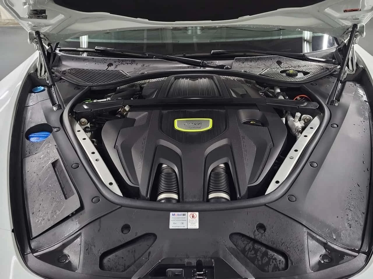 Porsche Panamera * 4 E HYBRID * CARFAX * PANO * KEYLESS | Mobile.bg � ����������� 16