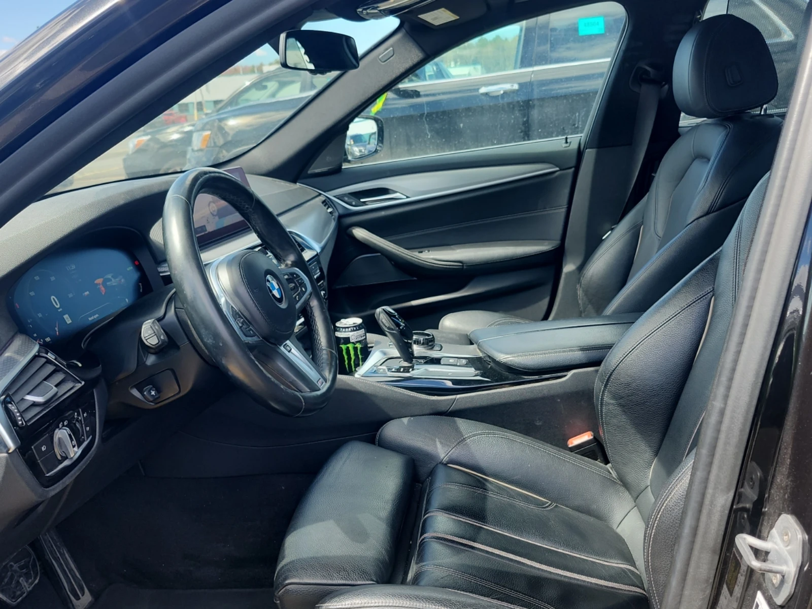 BMW 530 i xDrive Sedan, снимка 9 - Автомобили и джипове - 54399395