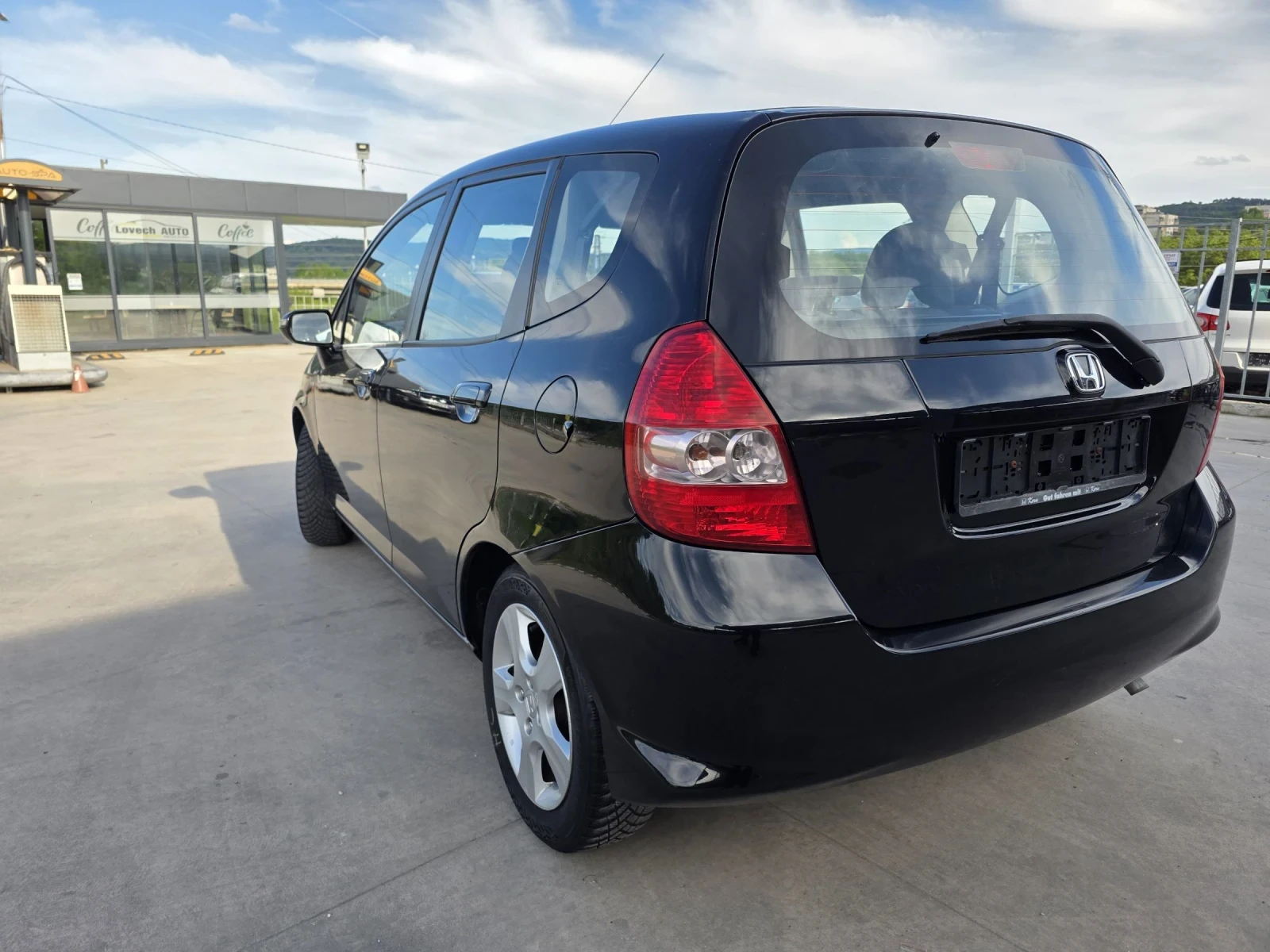 Honda Jazz 1.4i, снимка 7 - Автомобили и джипове - 54510791