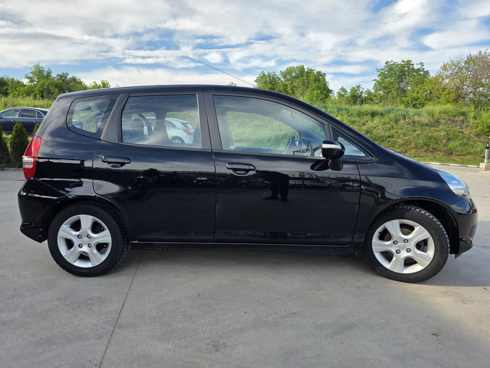 Honda Jazz 1.4i, снимка 4 - Автомобили и джипове - 54510791