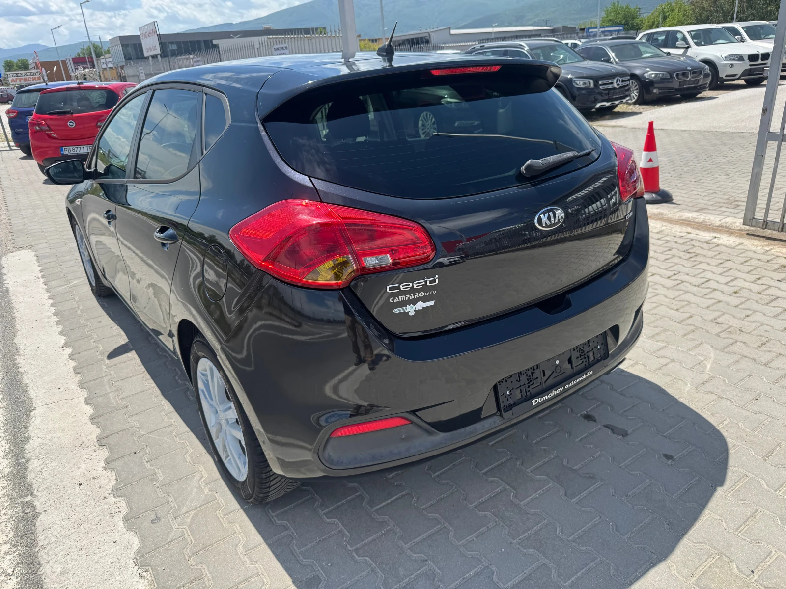 Kia Ceed 1.6 Diesel 110k.c, снимка 5 - Автомобили и джипове - 54540508