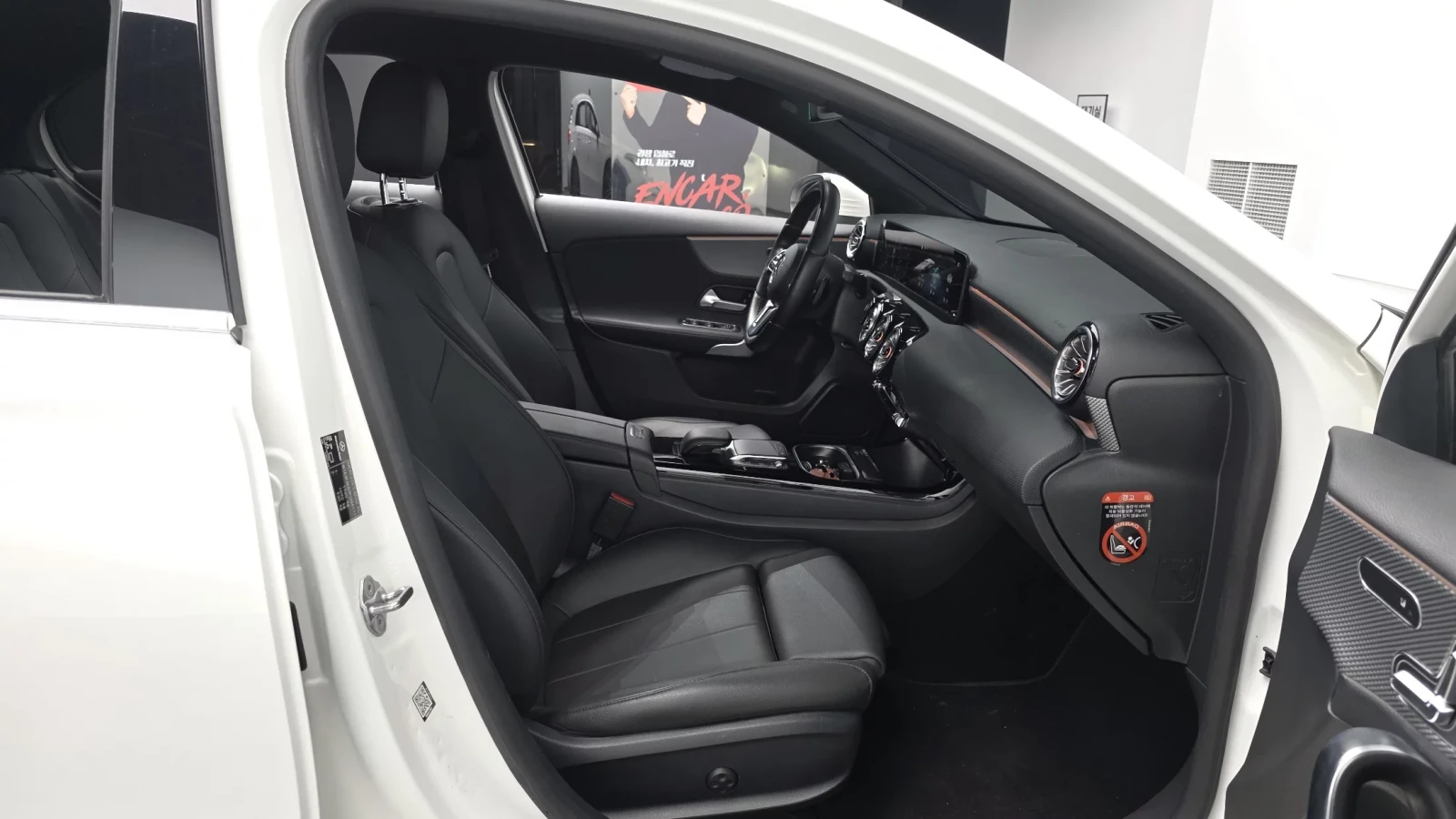 Mercedes-Benz A 220, снимка 12 - Автомобили и джипове - 54563564