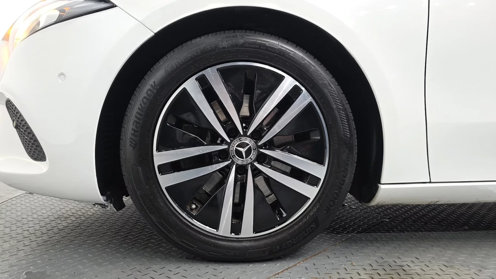 Mercedes-Benz A 220, снимка 14 - Автомобили и джипове - 54563564