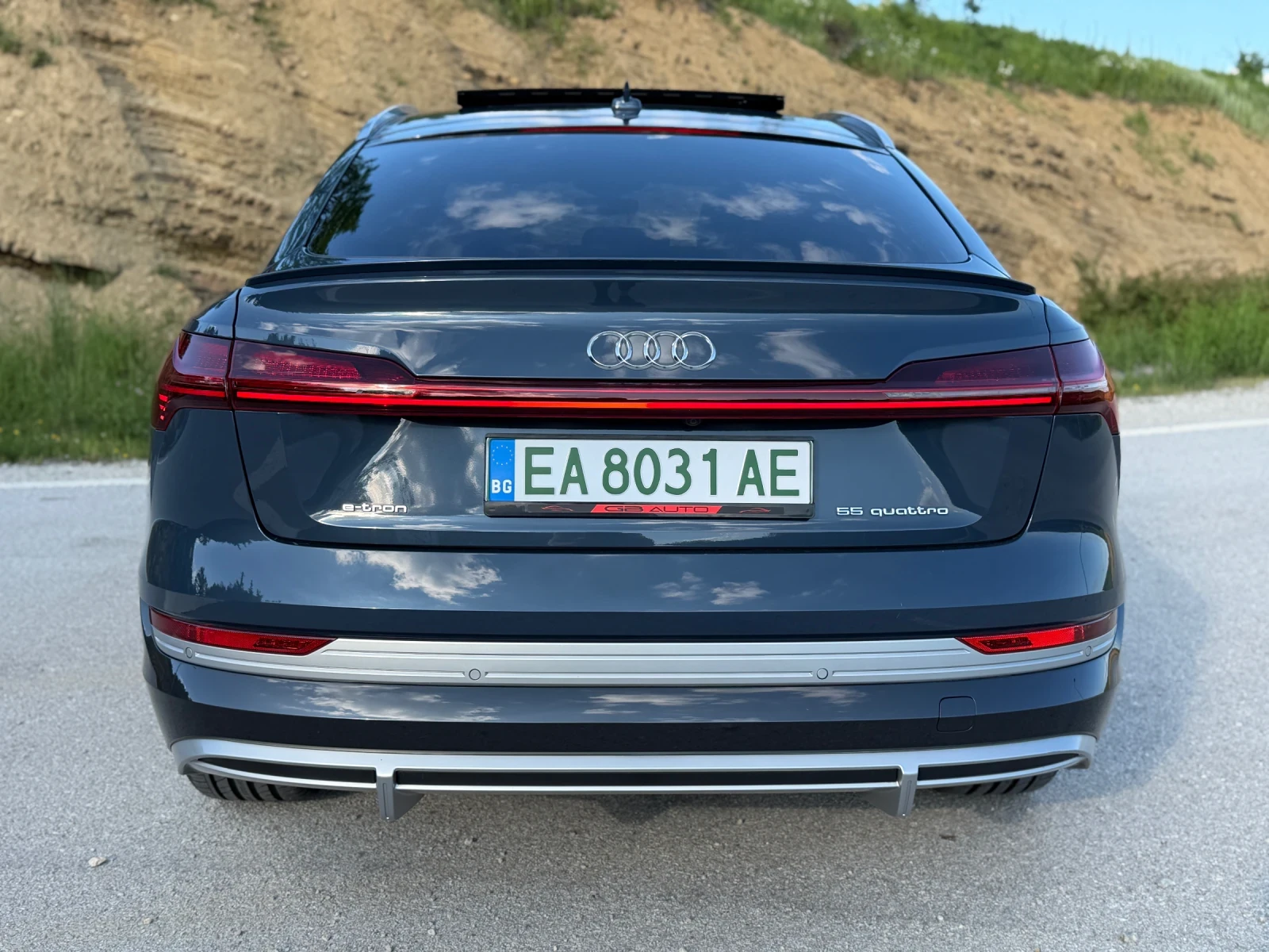 Audi E-Tron 55* SPORTBACK* EDITION ONE* B&O* QUATTRO* FULL* , снимка 6 - Автомобили и джипове - 54735015