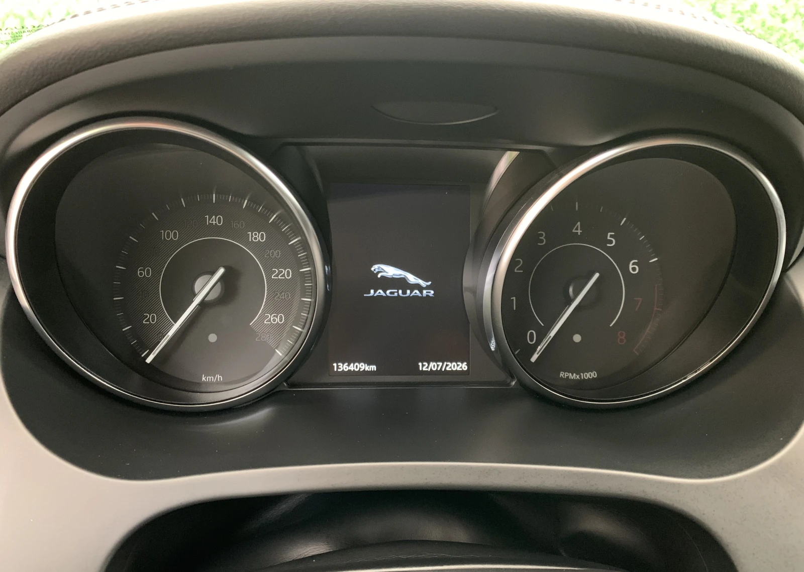 Jaguar E-pace P200 4x4, снимка 13 - Автомобили и джипове - 55252030