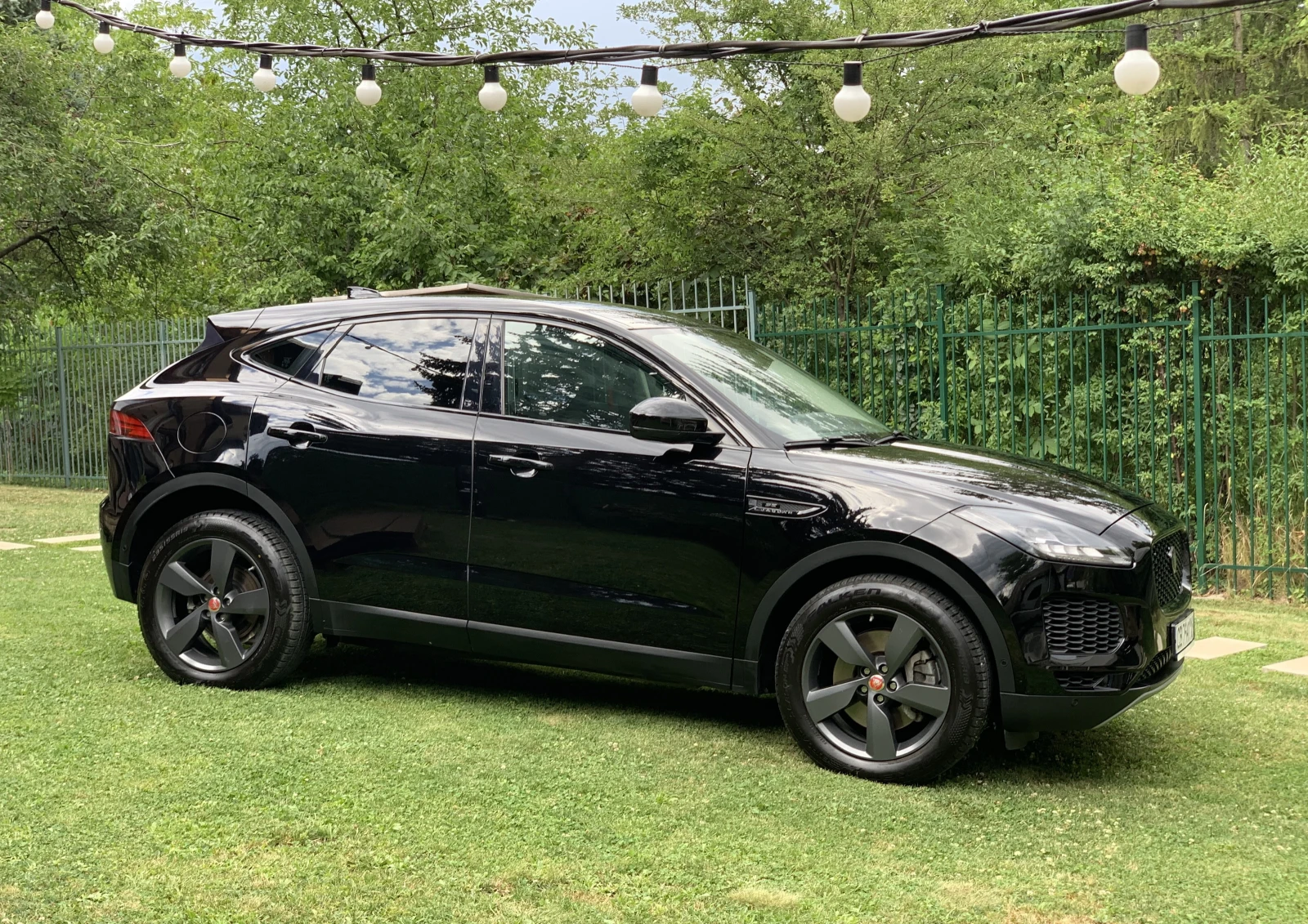 Jaguar E-pace P200 4x4, снимка 3 - Автомобили и джипове - 55252030