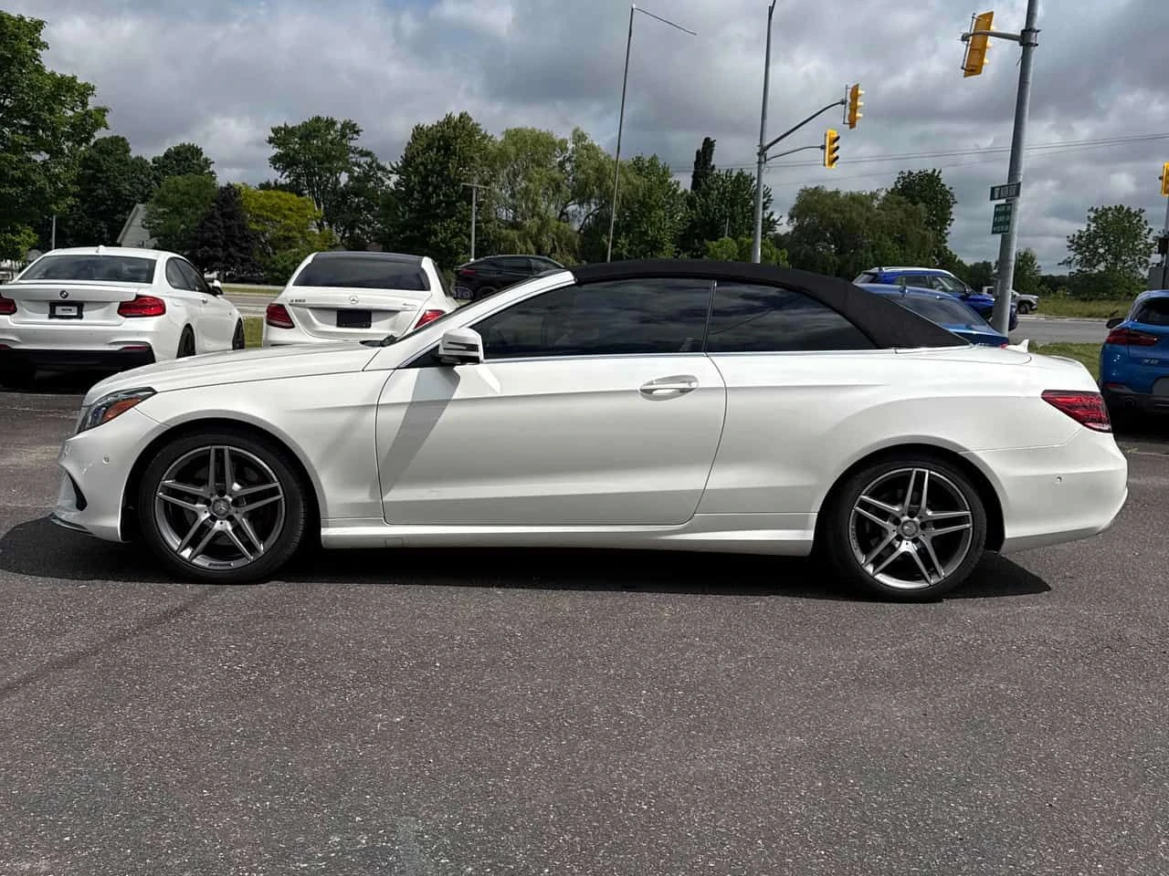 Mercedes-Benz E 400 | DISTRONIC | 360 | HARMAN KARDON | , снимка 2 - Автомобили и джипове - 55398155