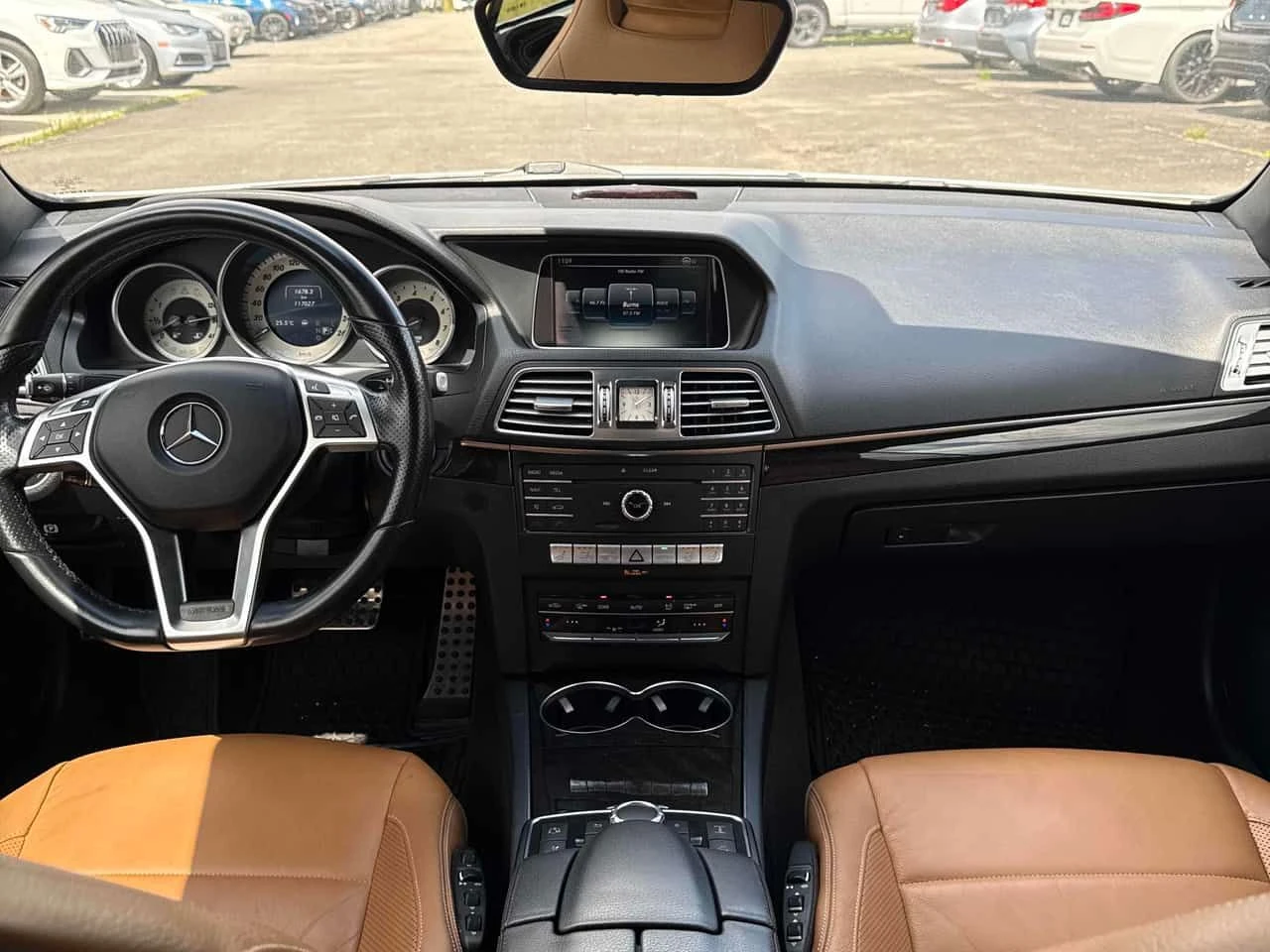Mercedes-Benz E 400 | DISTRONIC | 360 | HARMAN KARDON | , снимка 9 - Автомобили и джипове - 55398155