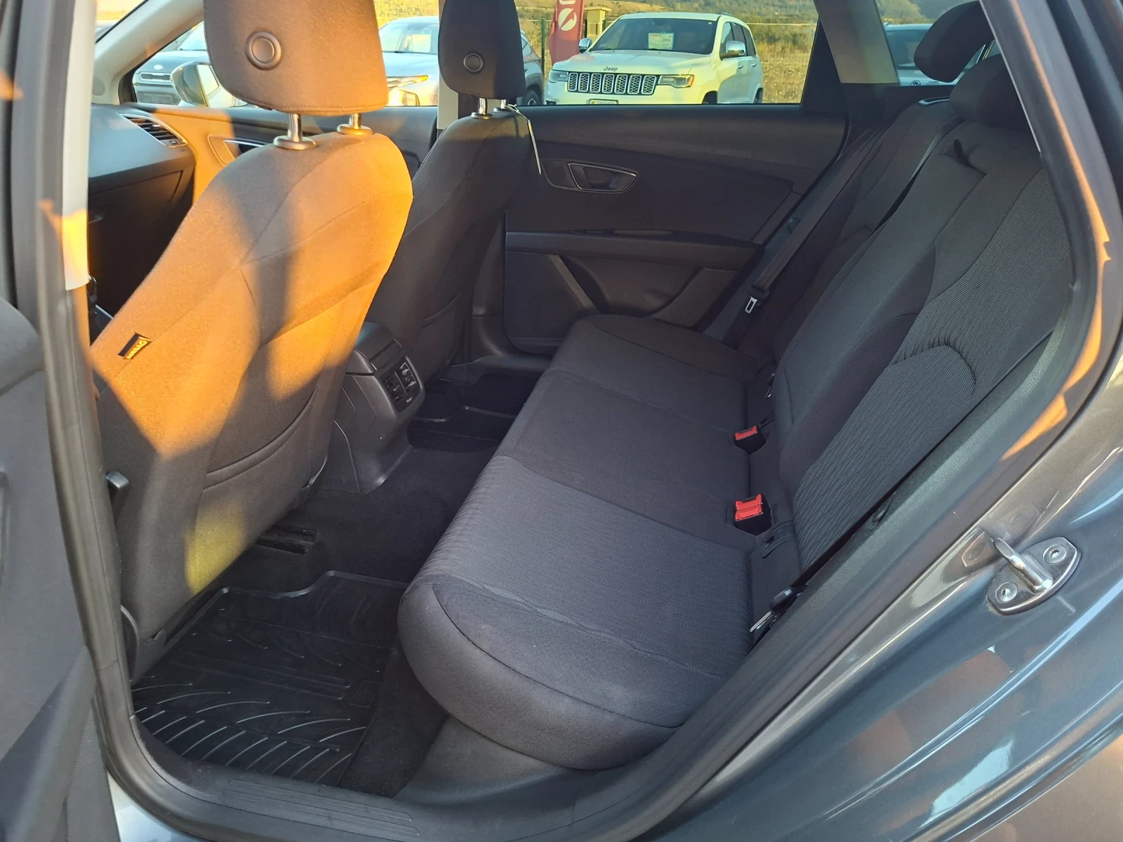 Seat Leon 1, 6 tdi, снимка 11 - Автомобили и джипове - 55965458