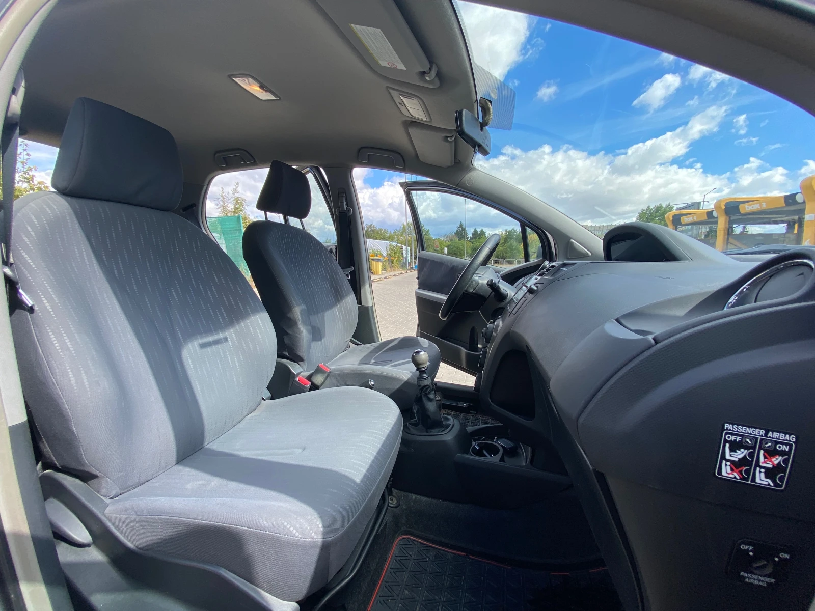 Toyota Yaris, снимка 7 - Автомобили и джипове - 56201839