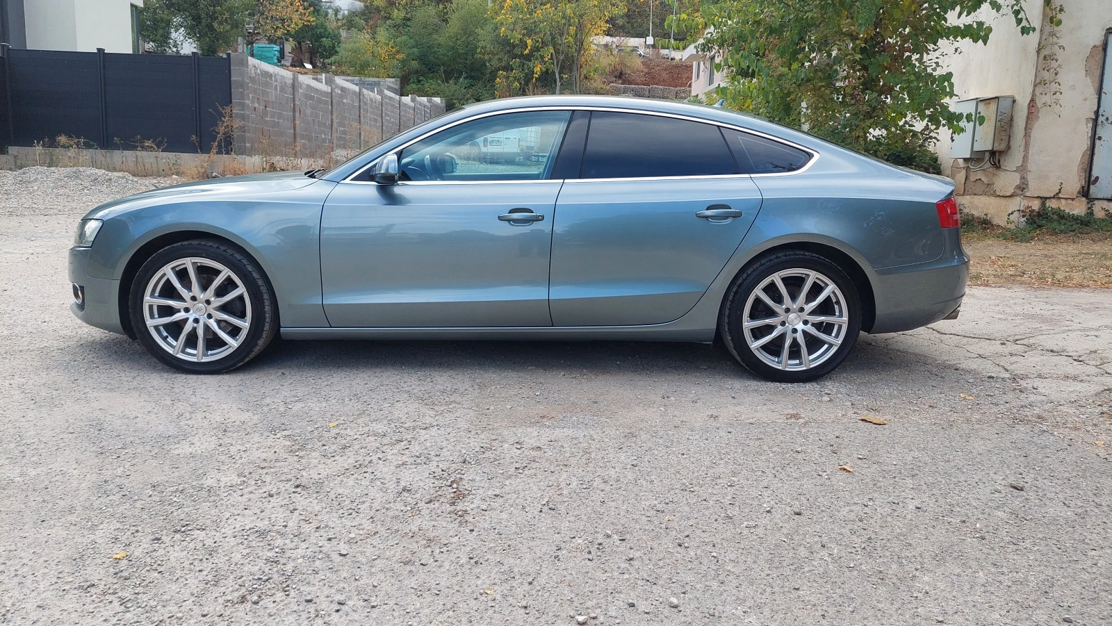 Audi A5 2.0 tdi, снимка 8 - Автомобили и джипове - 56433965