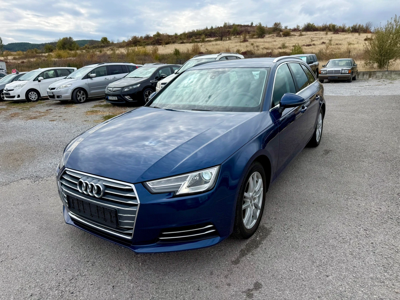 Audi A4 2.0 TDI, снимка 3 - Автомобили и джипове - 56645690
