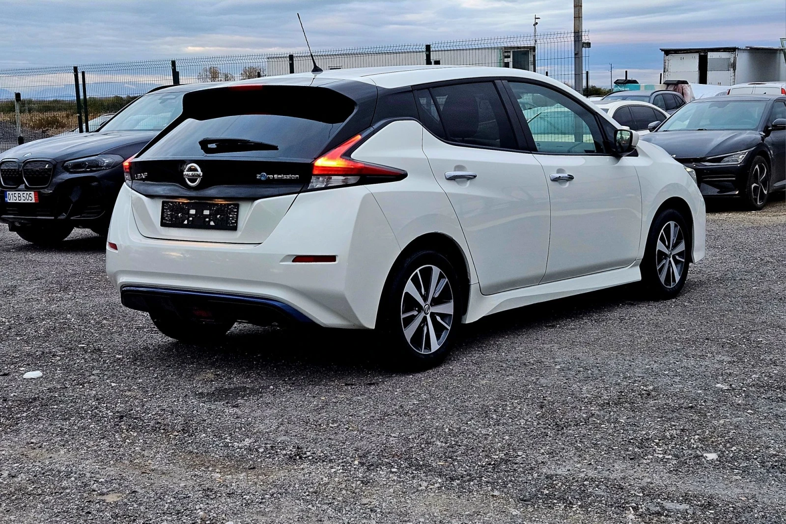 Nissan Leaf  15600km!!! Нов! Батерия на 100%, снимка 5 - Автомобили и джипове - 56712785