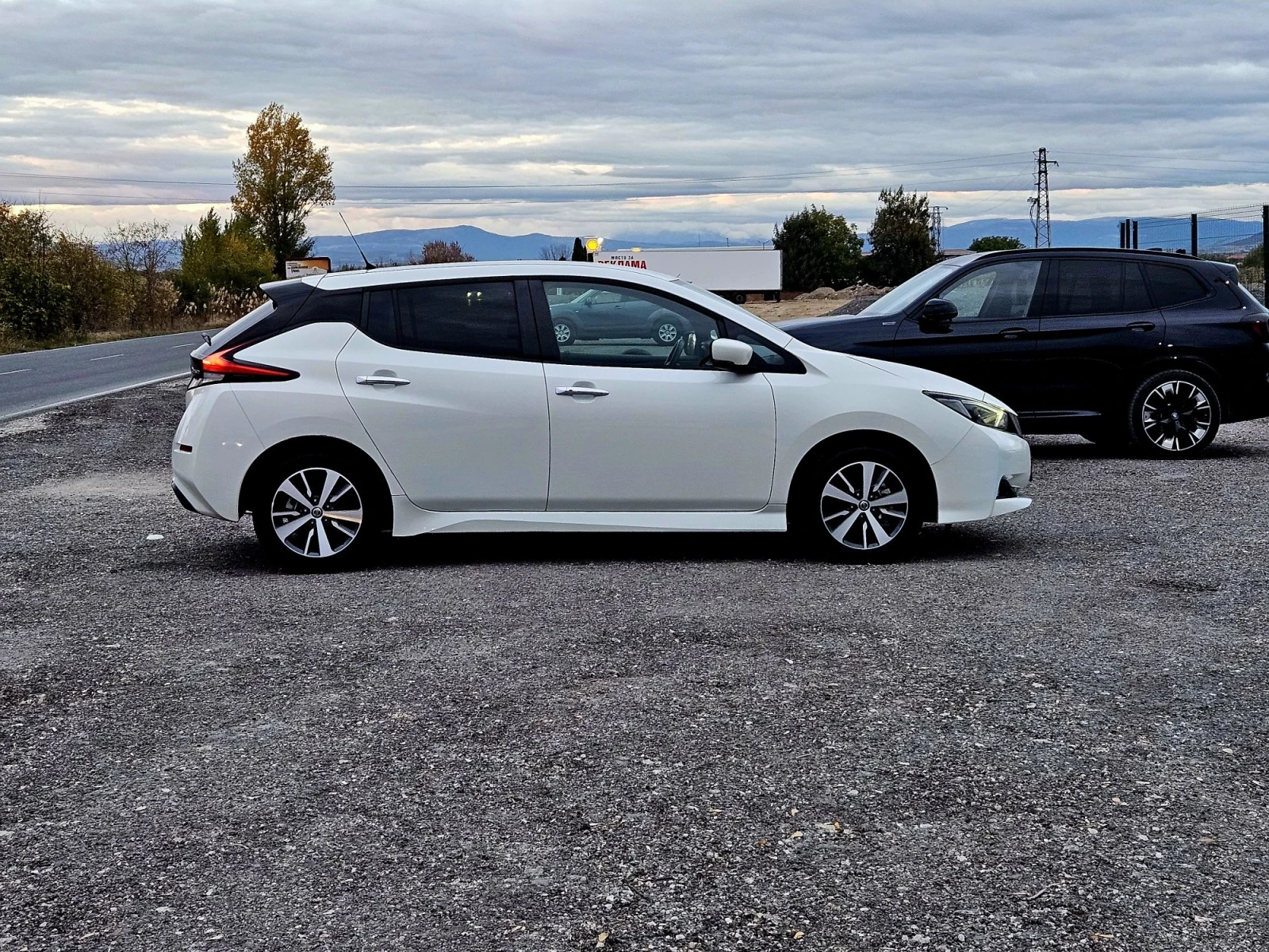 Nissan Leaf  15600km!!! Нов! Батерия на 100%, снимка 4 - Автомобили и джипове - 56712785