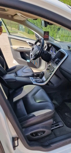 Volvo XC60 R design, снимка 6