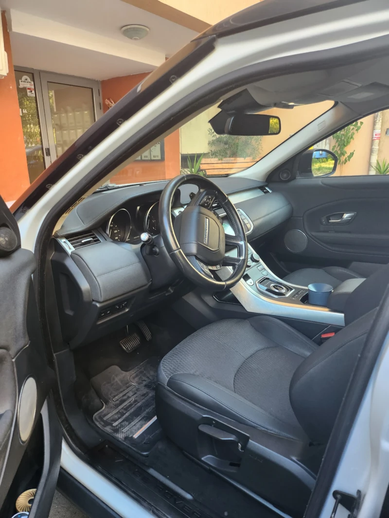 Land Rover Evoque, снимка 3 - Автомобили и джипове - 52683045