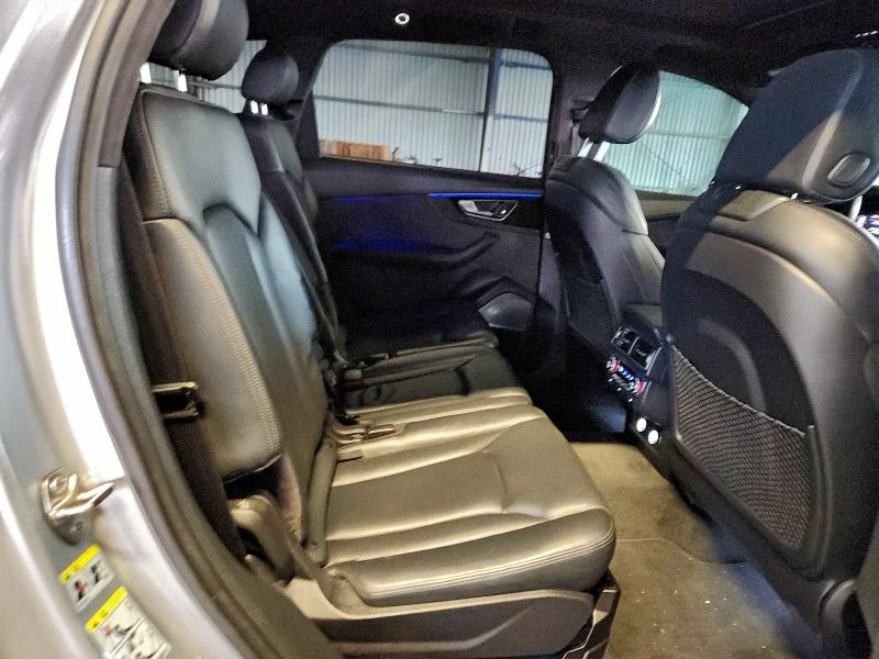 Audi Q7 PRESTIGE* КОжа* Подгрев* Пано* Клип на мотор!, снимка 11 - Автомобили и джипове - 53415371