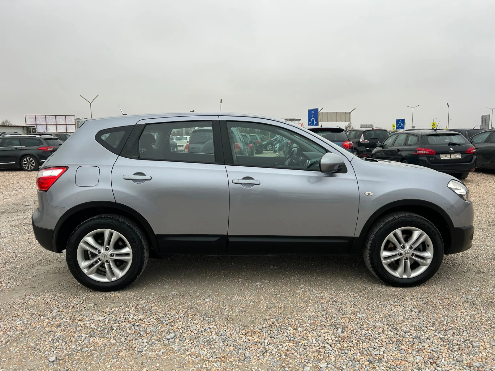 Nissan Qashqai 1.5d* 110k.c* FACELIFT* ITALY - изображение 6