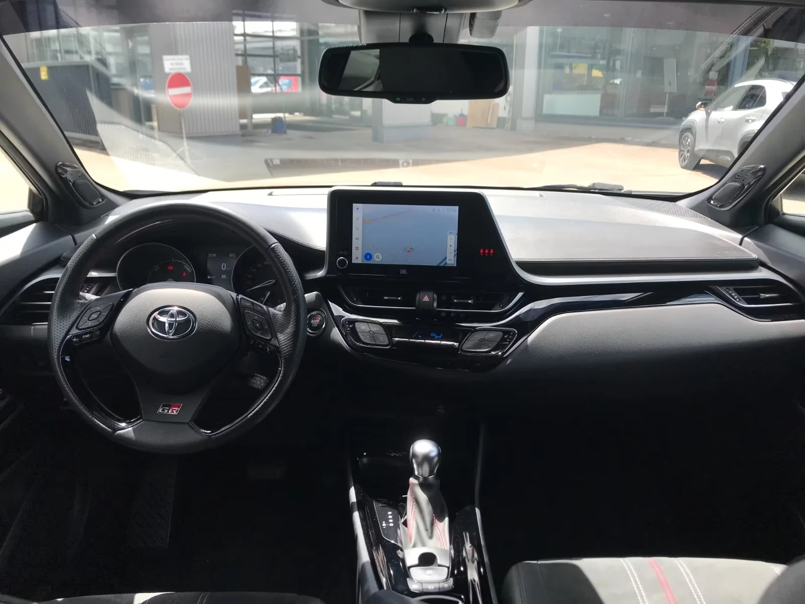 Toyota C-HR 2.0/GR/JBL/КОЖА/184к.с. - изображение 8