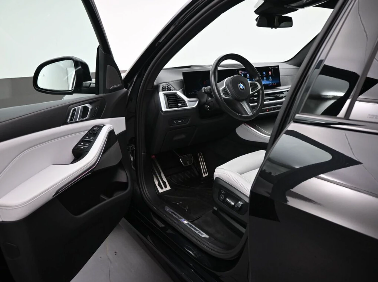 BMW X5 2024 BMW X5 40i x-DRIVE M SPORT - изображение 8