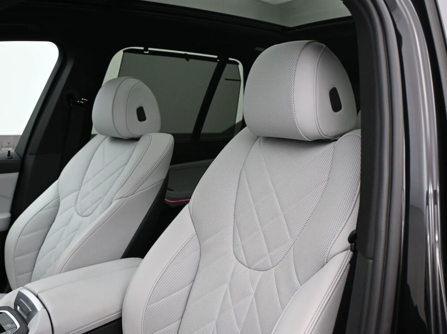 BMW X5 2024 BMW X5 40i x-DRIVE M SPORT - изображение 9