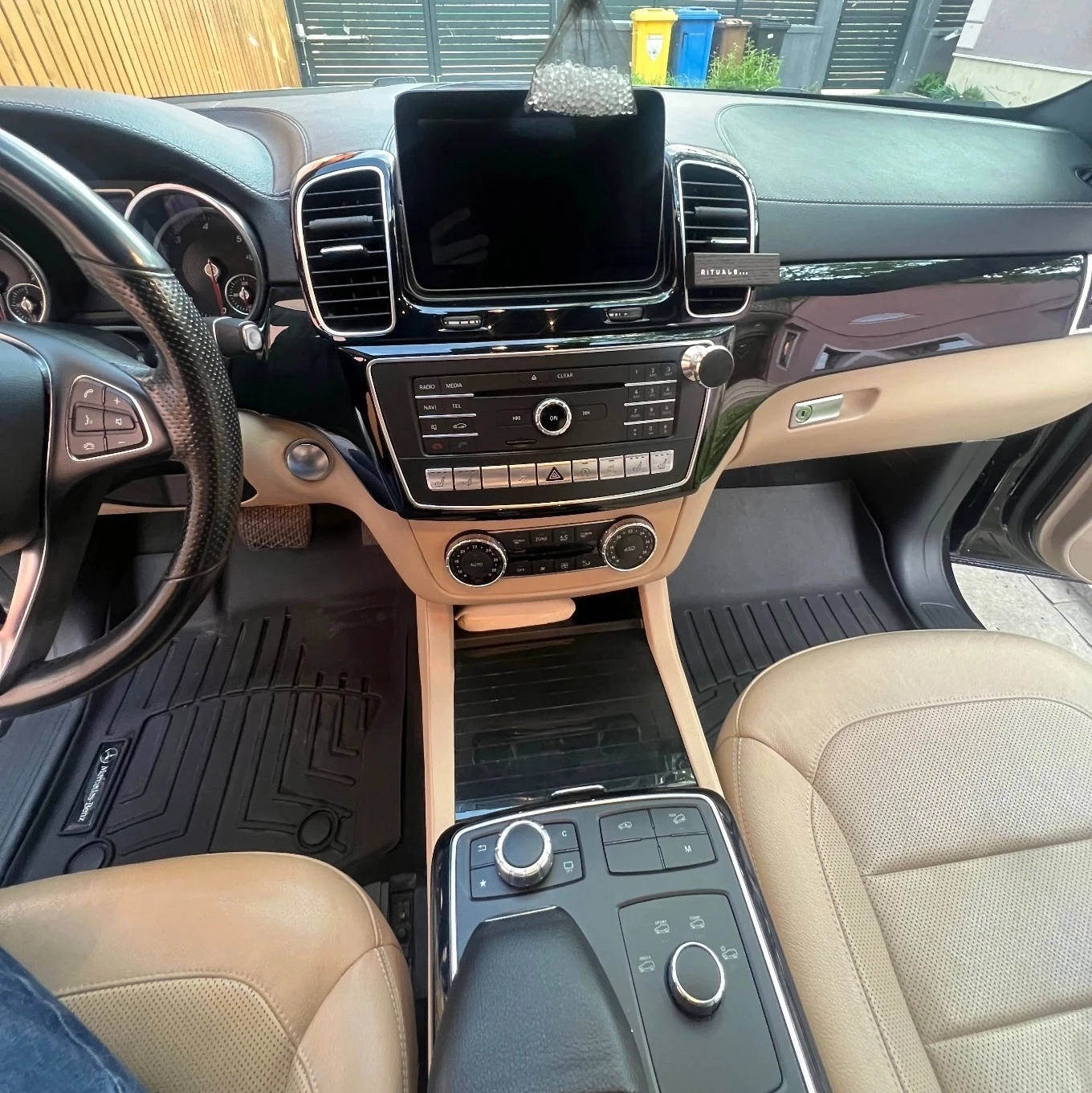 Mercedes-Benz GLE 350d Coupe AMG Line 4Matic - изображение 8