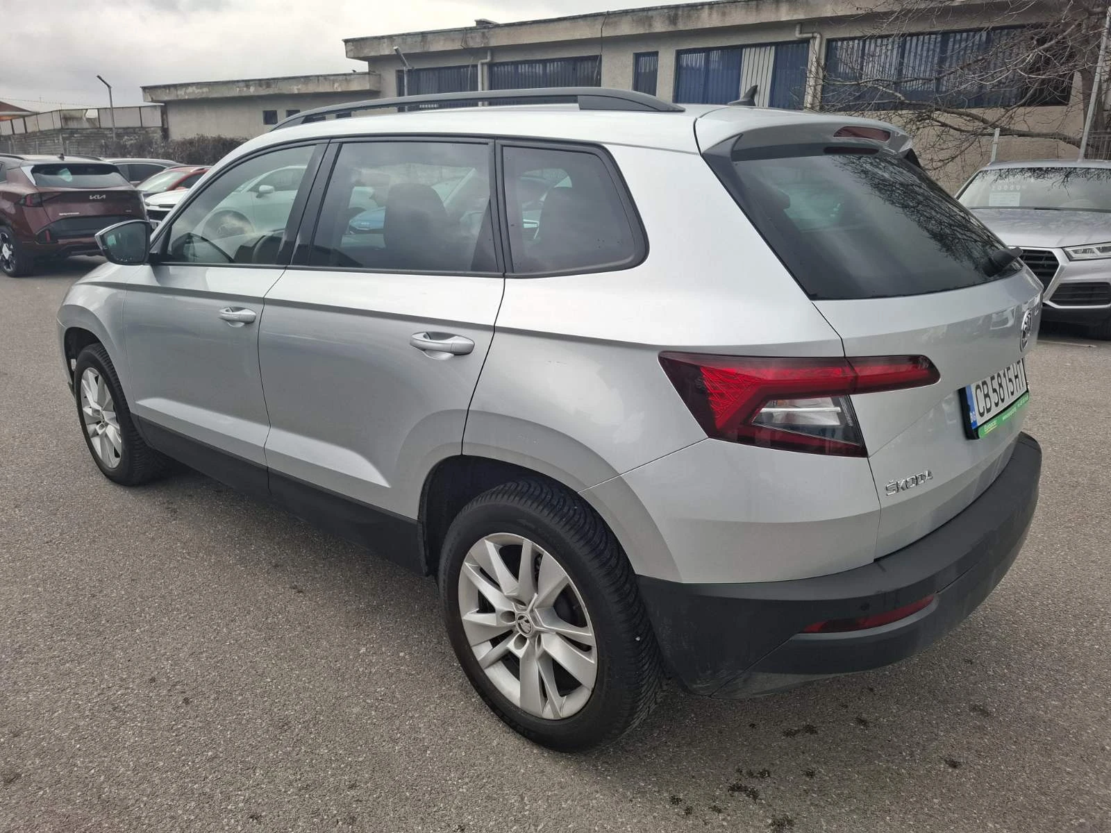 Skoda Karoq 1.5 tsi, снимка 6 - Автомобили и джипове - 53708378