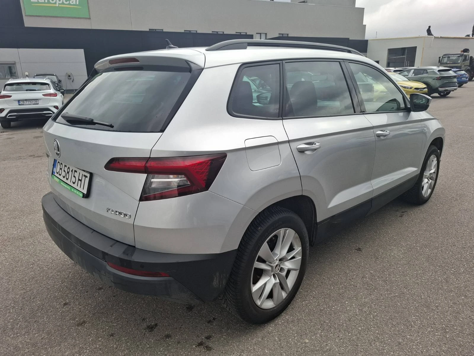 Skoda Karoq 1.5 tsi, снимка 4 - Автомобили и джипове - 53708378