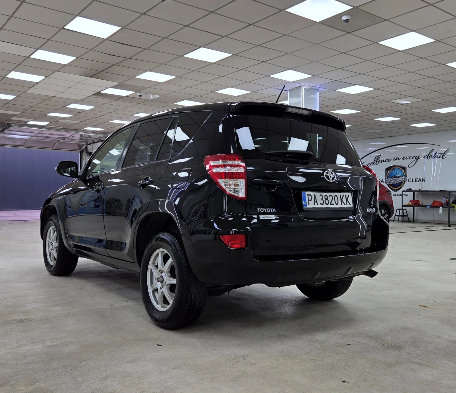 Toyota Rav4 1ви Собственик/Пълна Сервизна История, снимка 4 - Автомобили и джипове - 54419924