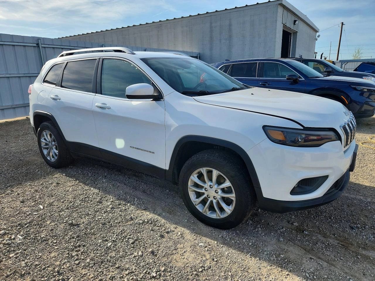 Jeep Cherokee 2.4l Latitude, снимка 4 - Автомобили и джипове - 54705970