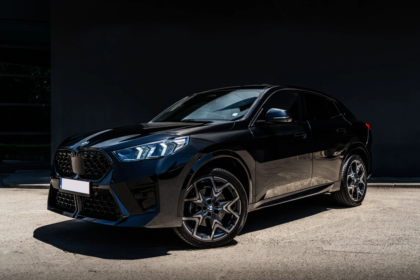 BMW X2 28i xDrive ПЕРФЕКТЕН!
