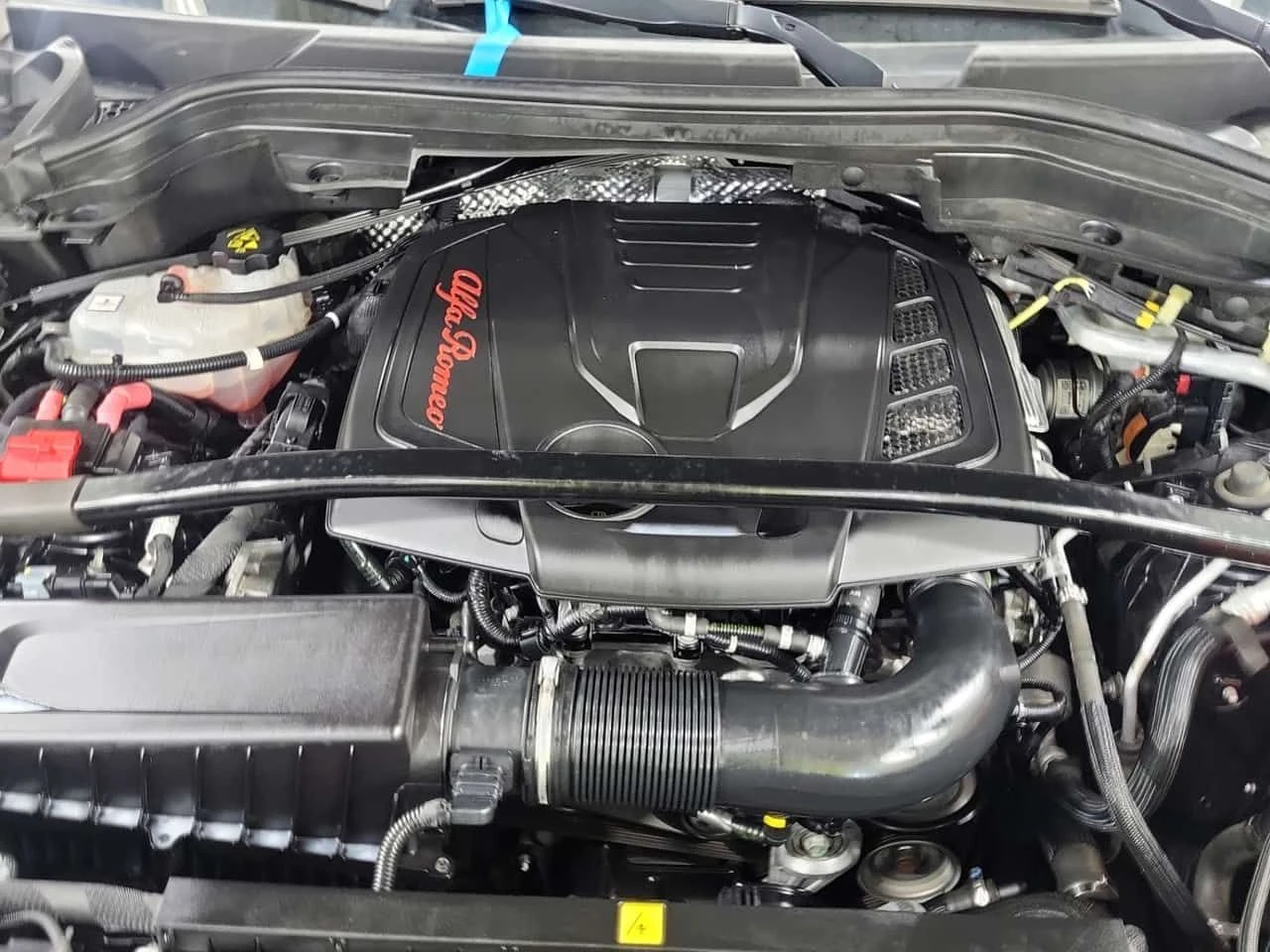 Alfa Romeo Stelvio * SPRINT * CARFAX * ОПЦИЯ ЗА ФИНАНСИРАНЕ, снимка 15 - Автомобили и джипове - 55547349