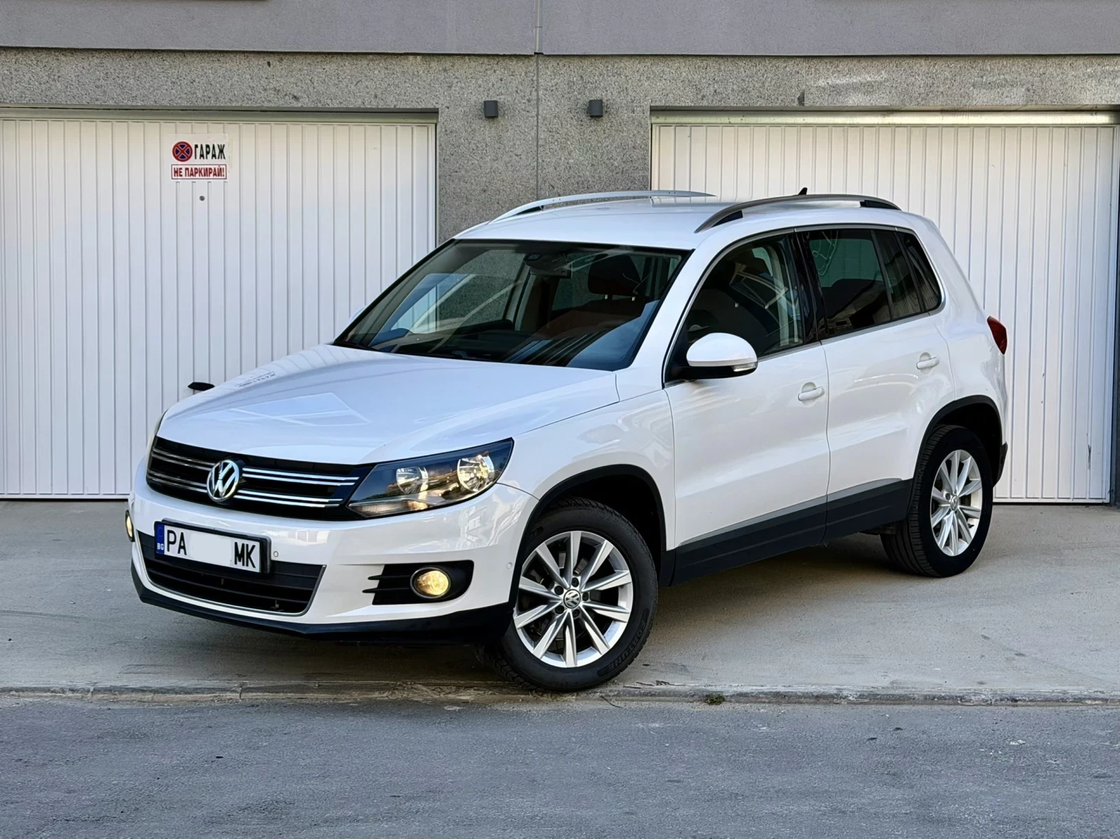 VW Tiguan 2.0TDI* 4x4* Automatic* Navi* Регистриран, снимка 3 - Автомобили и джипове - 55696318