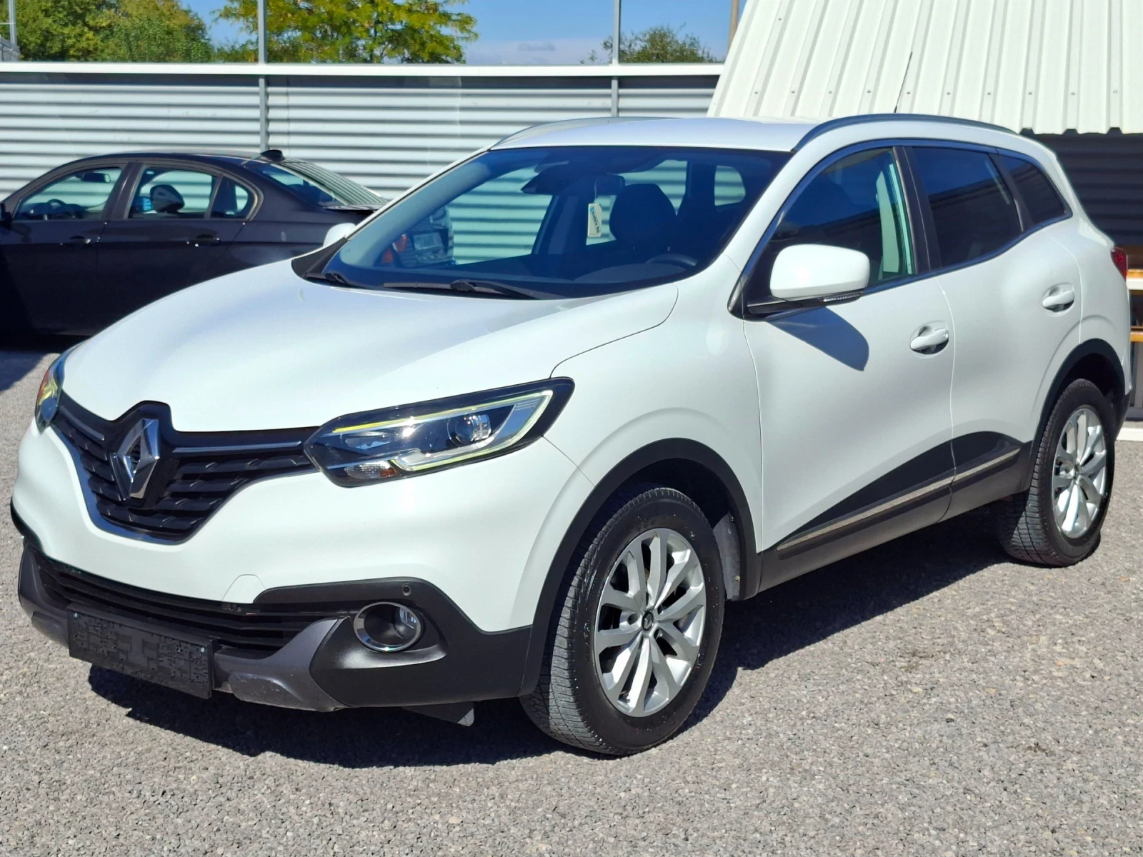 Renault Kadjar 1, 5dci/Euro6/ТОП Състояние!!!, снимка 3 - Автомобили и джипове - 56316884