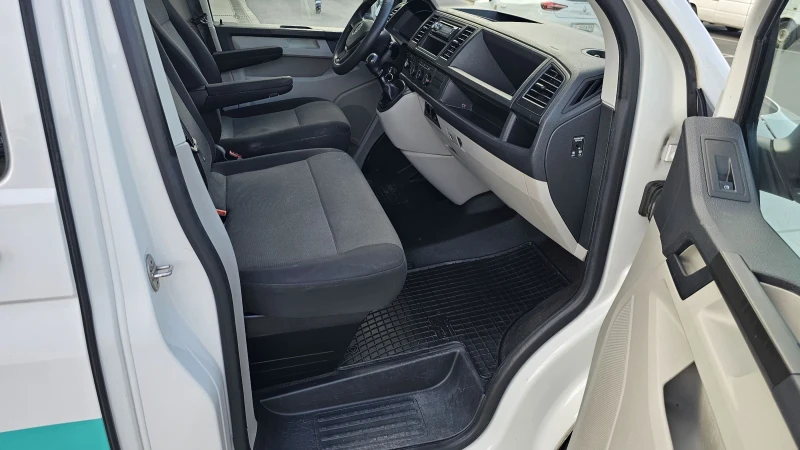 VW Transporter Т6 -2.0 турбо /БЕНЗИН - МЕТАН - 150 кс-6 скорости , снимка 11 - Бусове и автобуси - 52162169